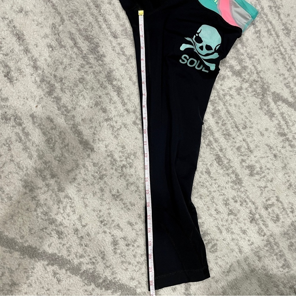 Lululemon SoulCycle Skull Run Inspire II Crop - Picture 12 of 13